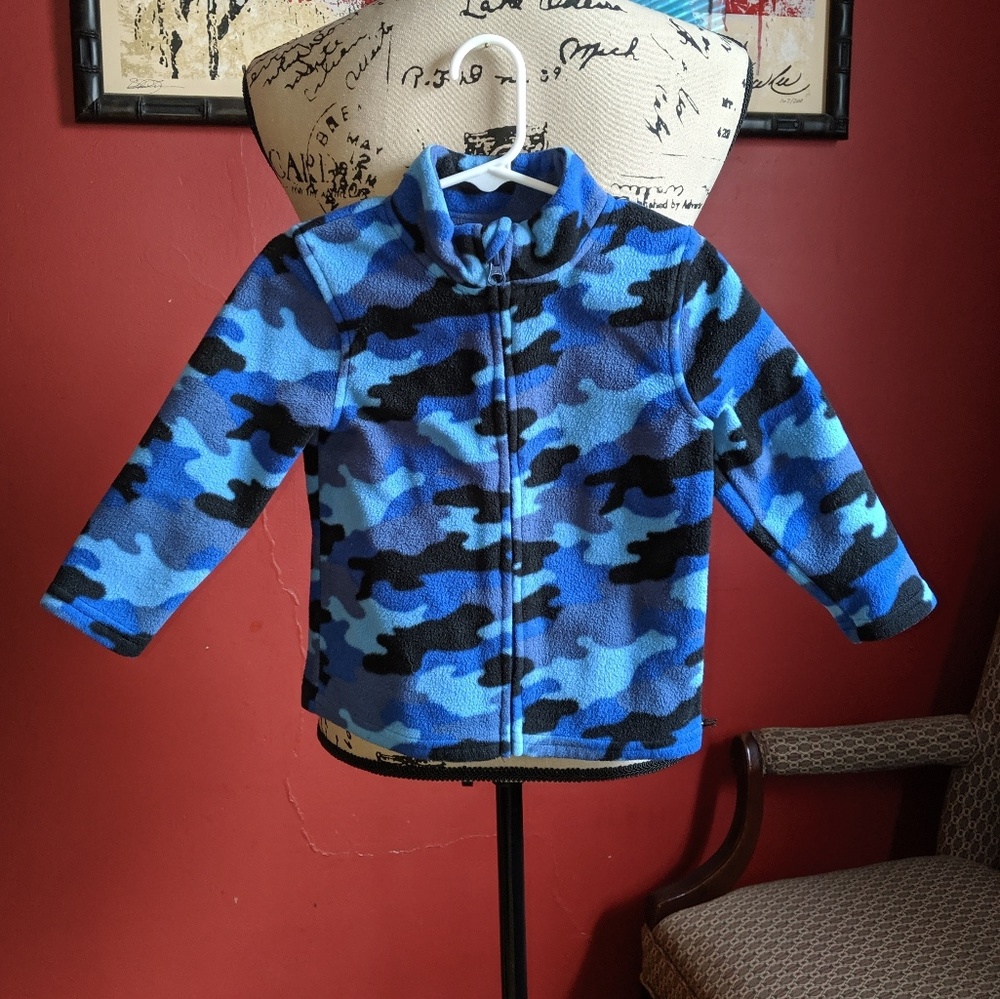 🐢3 for $9🐢 Jumping Beans blue camo fleece jacket